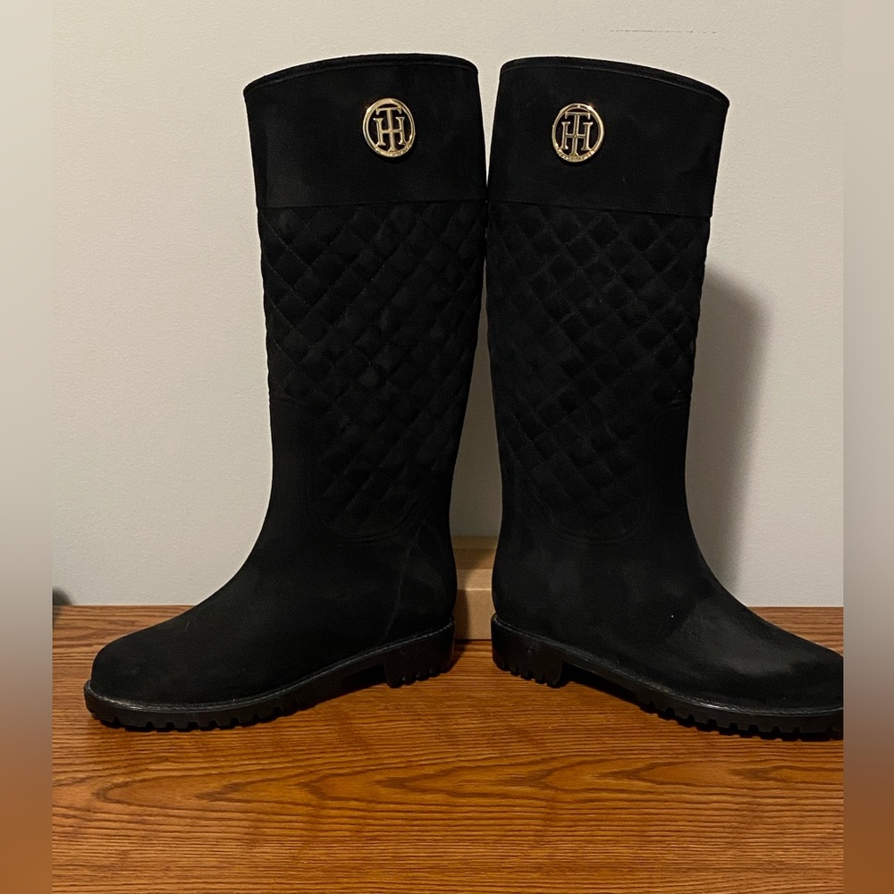 Tommy Hilfiger Black Quilted Faux Suede Boots